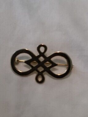 Vintage-Style Decorative Goldtone Brooch